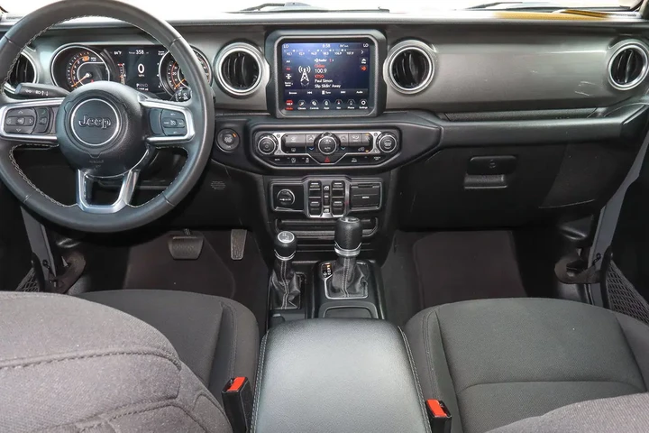 $26488 : 2023 Wrangler Sahara 4 Door 4 image 10