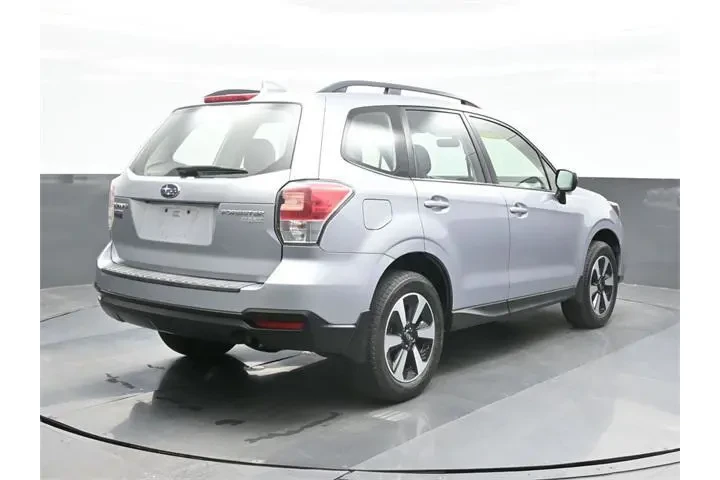 $13317 : Subaru Forester 2017 AWD 2.5 image 9