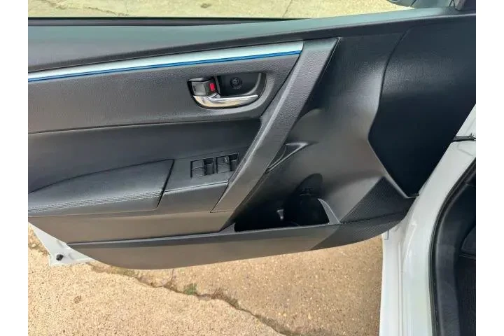 $12900 : Toyota Corolla 2015 L 4dr Se image 9