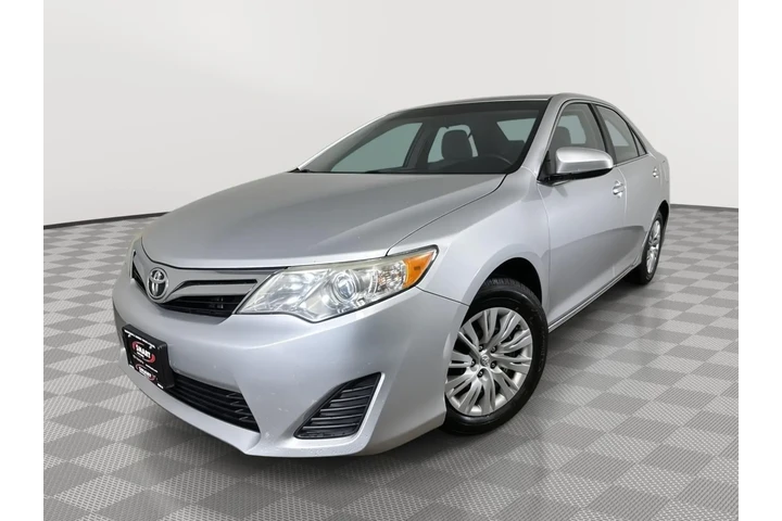 $12090 : 2014 Camry LE image 1