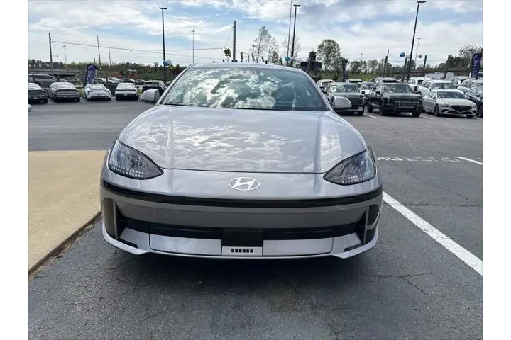 $22991 : Hyundai IONIQ 6 2024 SE 4dr image 2