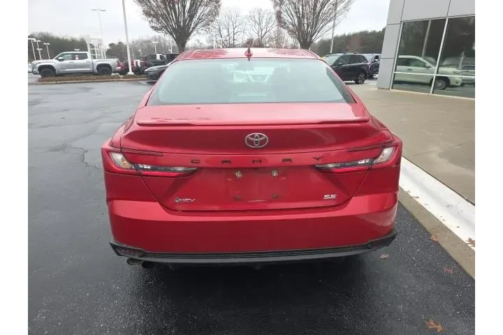 $26751 : Toyota Camry 2025 SE 4dr Sed image 6