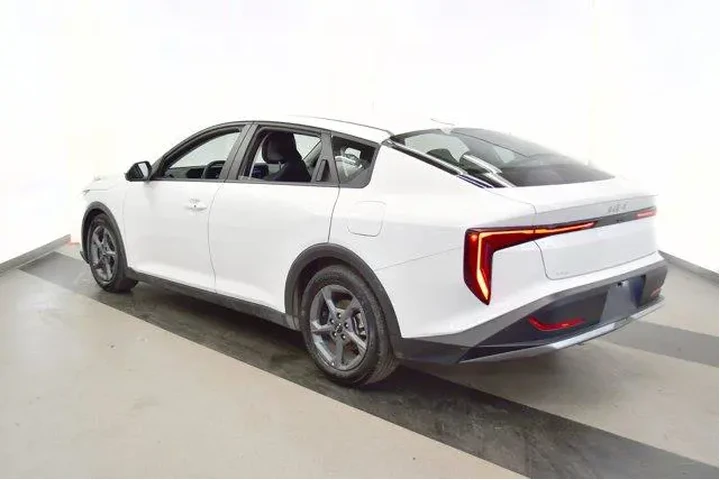 $20994 : Kia K4 2025 LXS 4dr Sedan image 5
