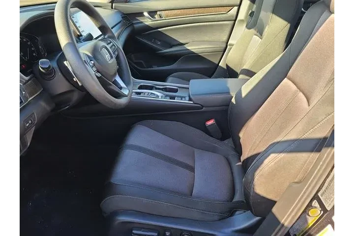 $20672 : Honda Accord Hybrid 2019 EX image 7