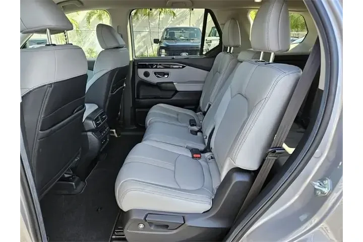 $37590 : Honda Pilot 2024 EX-L 4dr SU image 6