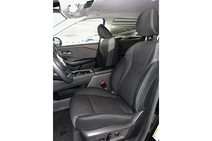 $19958 : Nissan Rogue 2023 SV 4dr Cro image 8