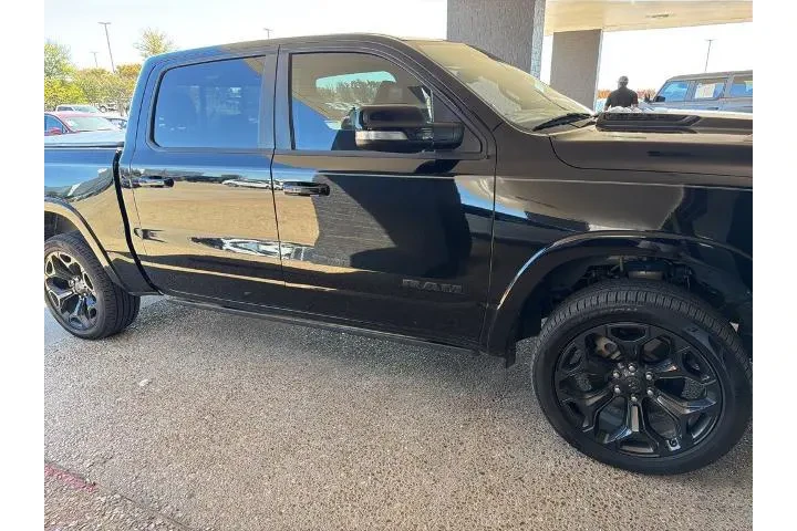 $35016 : Ram 1500 2022 4x4 Limited 4d image 3