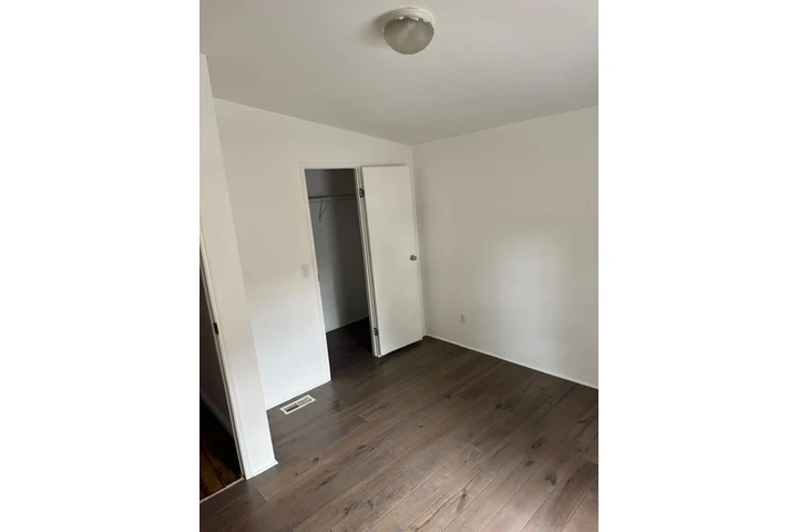 $1100 : Rento cuarto en Anaheim image 1