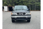 $6048 : Nissan Frontier 2000 2dr XE thumbnail