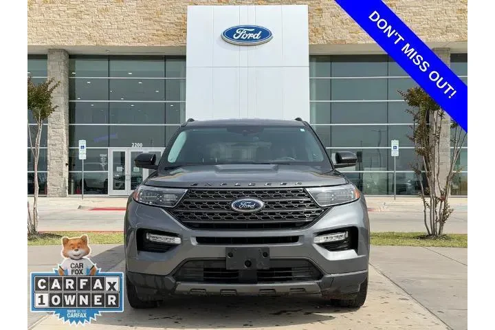 $29749 : Ford Explorer 2024 XLT 4dr S image 2