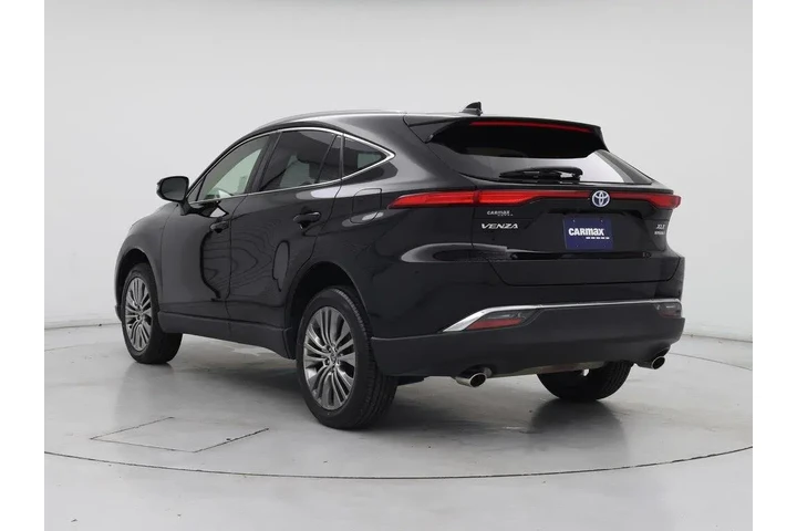 $29998 : Toyota Venza 2022 AWD XLE 4d image 2