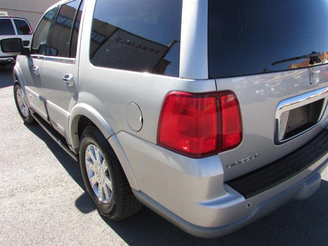 $8995 : 2003 Navigator Luxury image 8