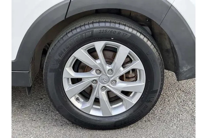 $15953 : Hyundai TUCSON 2021 AWD SE 4 image 9