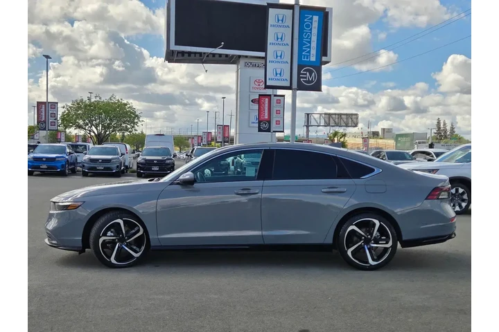 $28882 : Honda Accord Hybrid 2025 EX- image 4