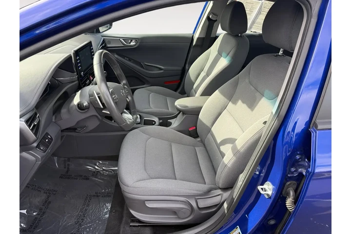 $16722 : Hyundai IONIQ Plug-in Hybrid image 10