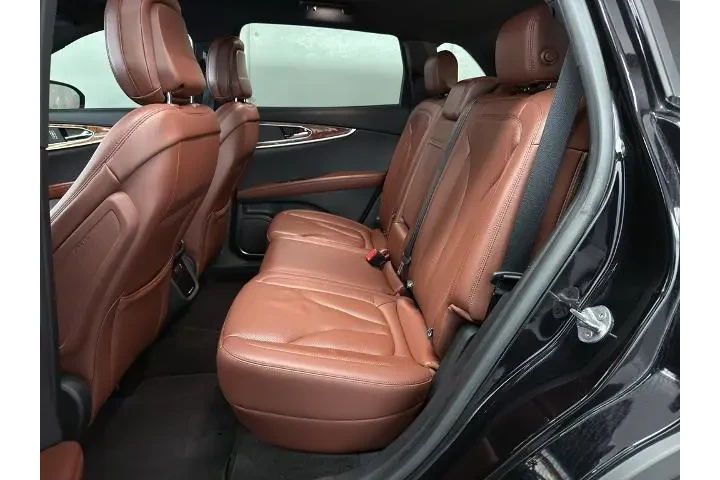 $24885 : Lincoln Nautilus 2020 AWD Re image 8