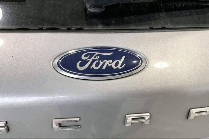 $19591 : Ford Escape 2024 ST-Line 4dr image 9