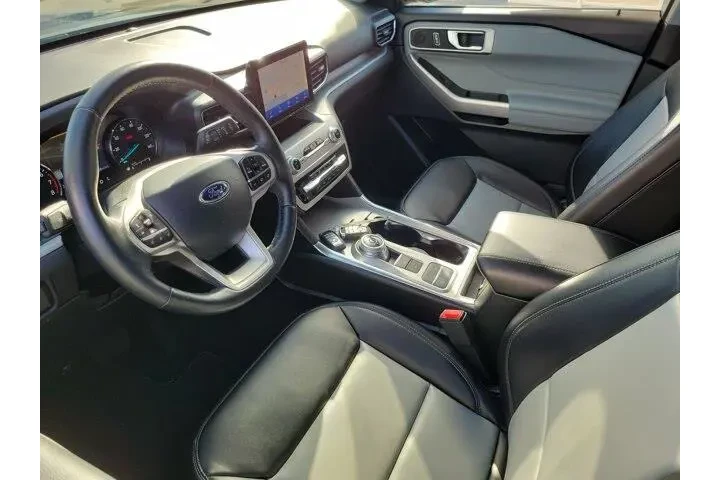 $30500 : Ford Explorer 2023 XLT 4dr S image 3