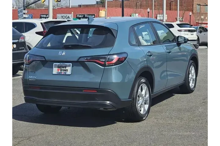 $26497 : Honda HR-V 2025 LX 4dr Cross image 8