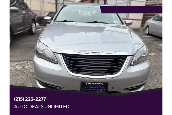 $11995 : 2013 200 Touring image 3