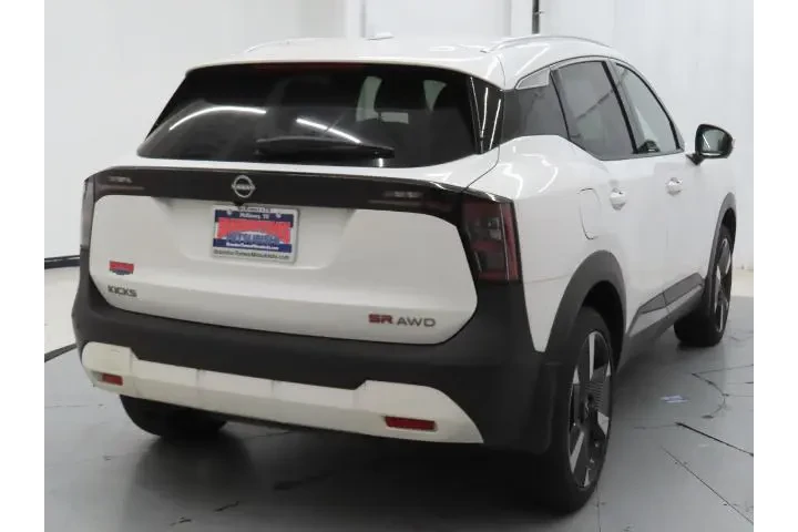 $23995 : Nissan Kicks 2025 AWD SR 4dr image 4