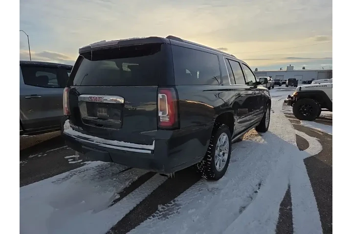 $37598 : GMC Yukon XL 2019 4x4 Denali image 3
