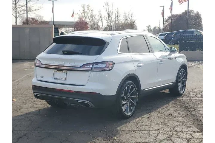 $39995 : Lincoln Nautilus 2022 AWD Re image 6