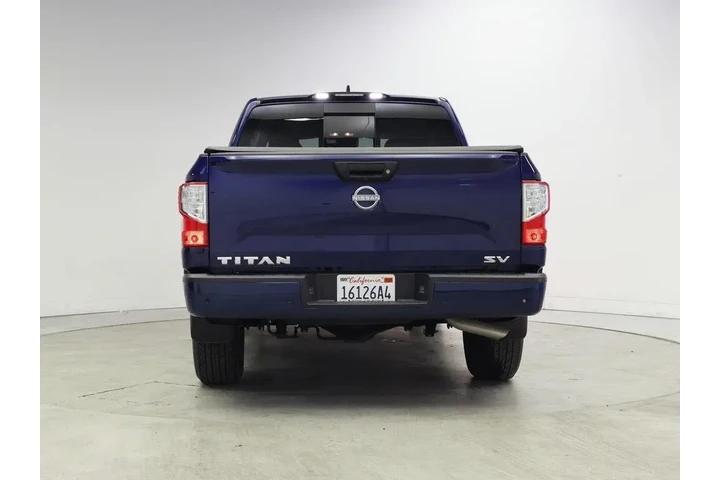 $34998 : Nissan Titan 2024 4x2 SV 4dr image 6