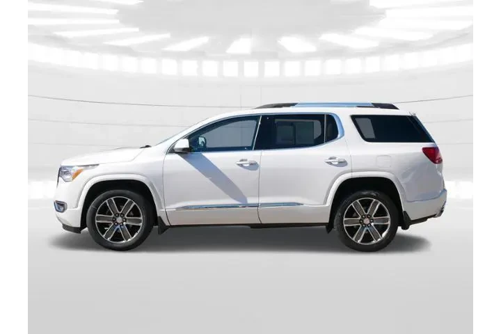 $15899 : GMC Acadia 2017 4x4 Denali 4 image 2