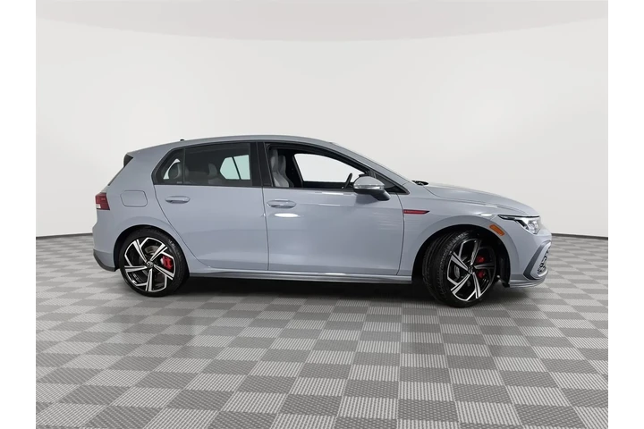$31694 : 2024 Golf GTI SE image 7