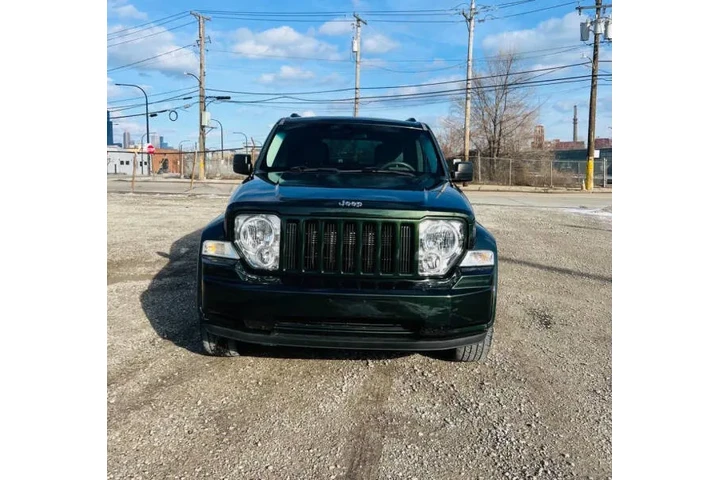 $7499 : 2011 Liberty Sport image 3