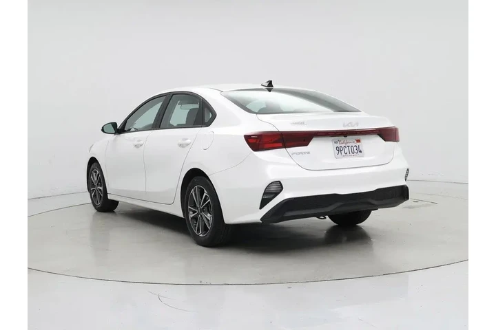 $19998 : Kia Forte 2024 LXS 4dr Sedan image 2
