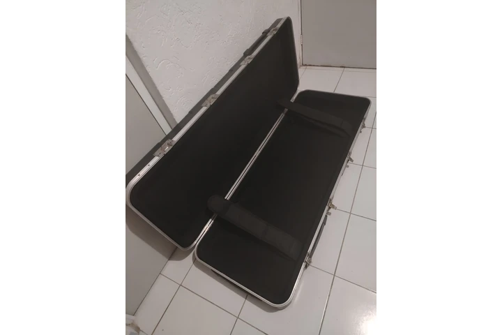 Se vende estuche para teclado image 3