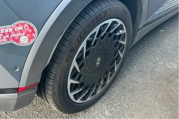 $32990 : Hyundai IONIQ 5 2024 AWD Lim image 7