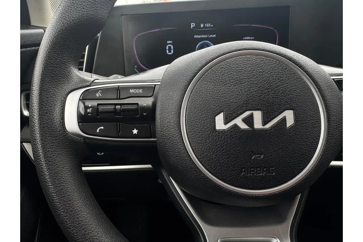 2024 Sportage LX AWD image 8