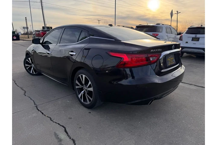 $10999 : 2016 Maxima 3.5 S image 6