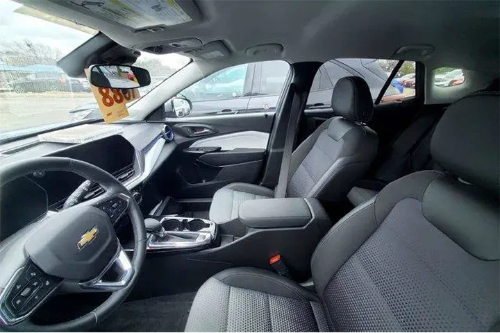 $21594 : Chevrolet Trax 2025 LT 4dr C image 9