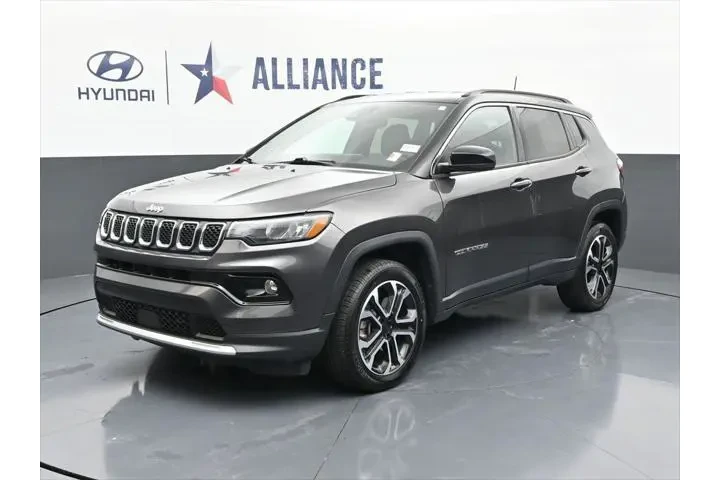 $26132 : Jeep Compass 2024 4x4 Limite image 1