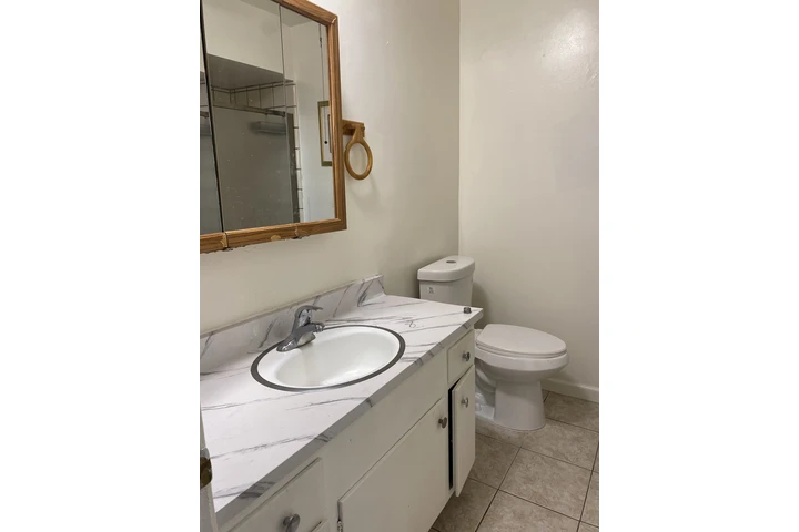 $950 : Rento recámara / baño privado image 5