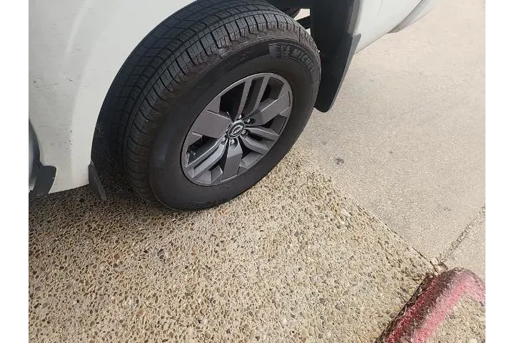 $31466 : Nissan Frontier 2025 4x2 S 4 image 6