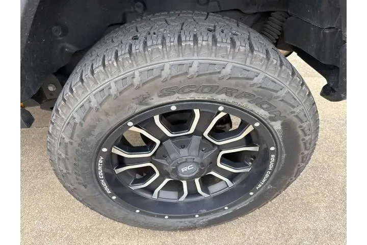 $28927 : Jeep Wrangler Unlimited 2021 image 5