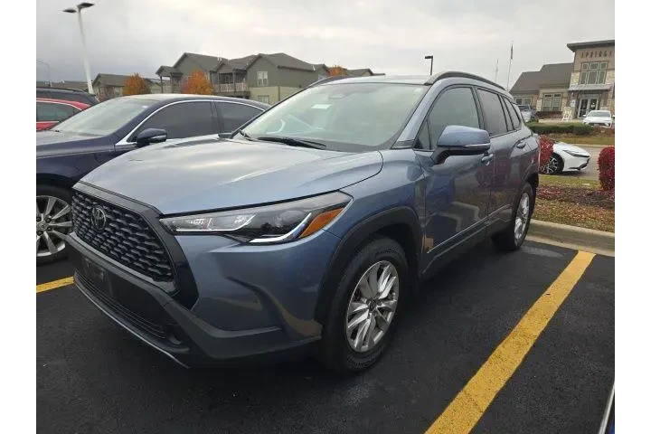 $25991 : Toyota Corolla Cross 2023 AW image 3
