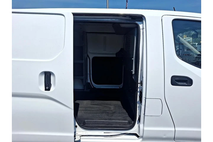 $15800 : 2019 NV200 Compact Cargo image 10