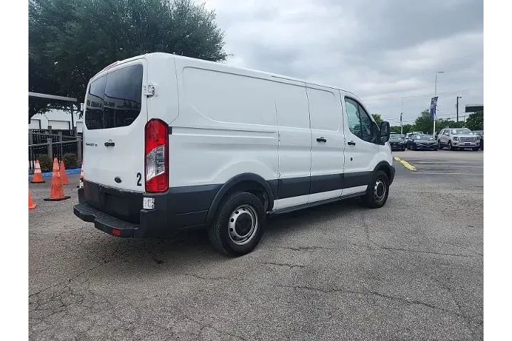 $16998 : Ford Transit 2016 150 3dr SW image 2