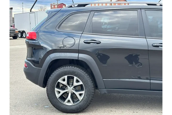 $14799 : Jeep Cherokee 2016 4x4 Trail image 8