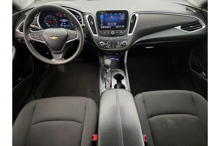 $15998 : Chevrolet Malibu 2023 LT 4dr image 9