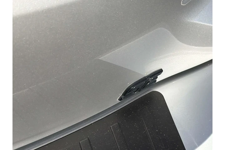 $24336 : Toyota Corolla Hatchback 202 image 7