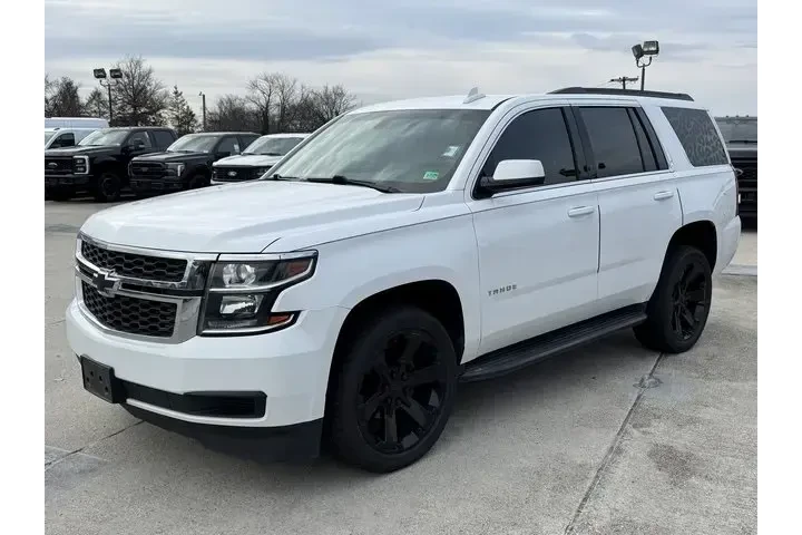 $28500 : Chevrolet Tahoe 2019 4x4 LS image 4