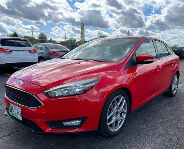 $8500 : 2015 Focus SE image 2