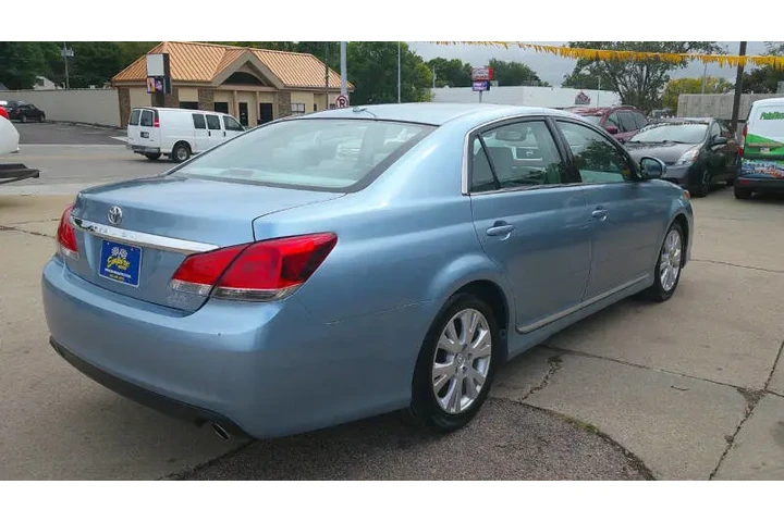 $11999 : 2011 Avalon image 7